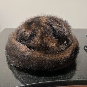Fabulous Furs Faux Fur Hat Sz S